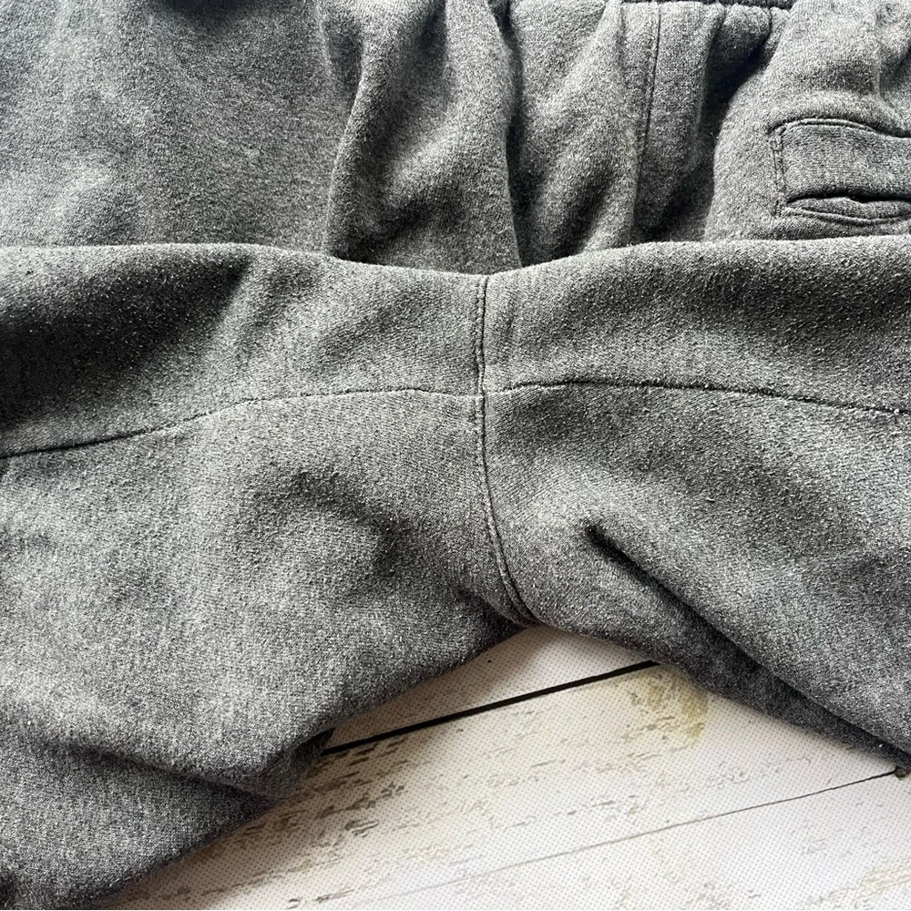 Gray Nike men’s Sweatpants Shorts size medium - Picture 4 of 10